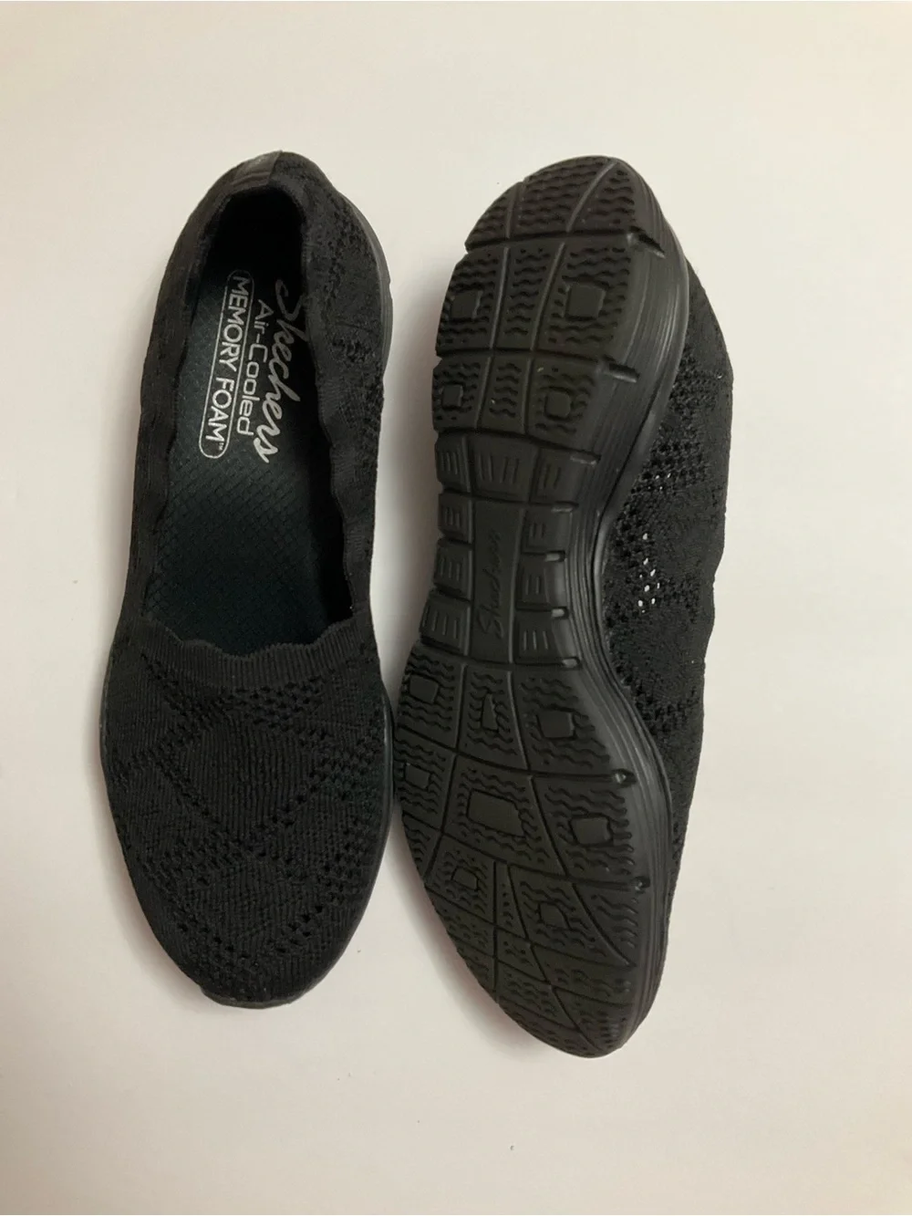 Skechers Women's Black Slip-On Knit Memory Foam Flats